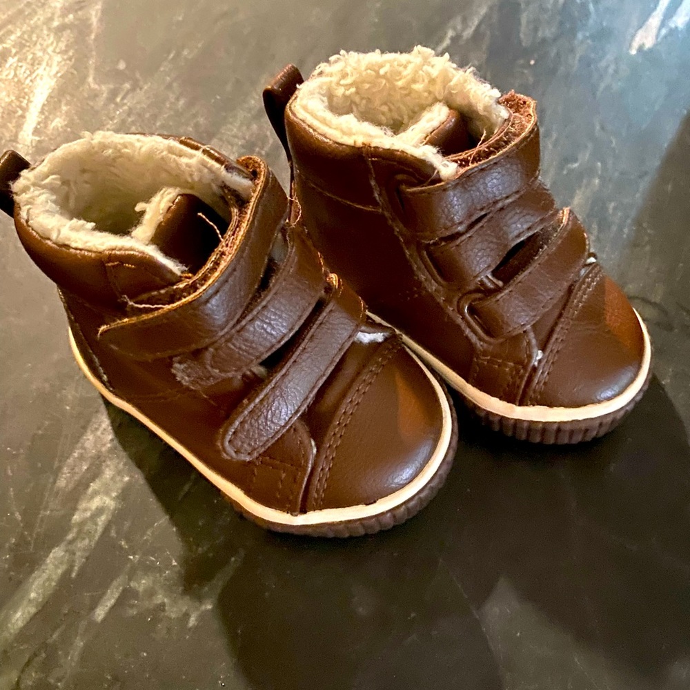 Gymboree Toddler Boy Boots Size 2